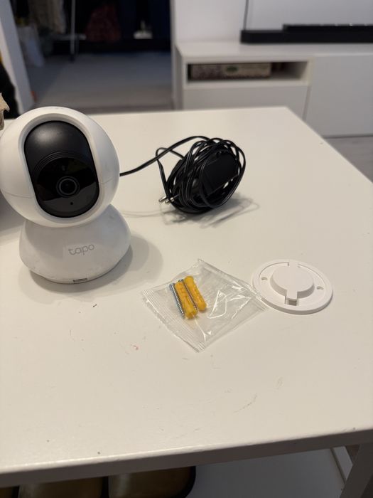 Camere de supraveghere Tapo C200