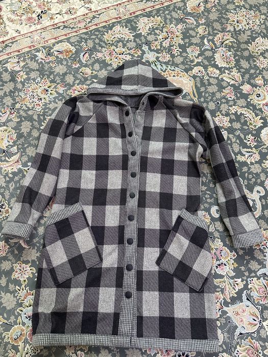 Kletka isiqina kardigan yumshoq maza qib kiysa boladi rasmda pirchatka