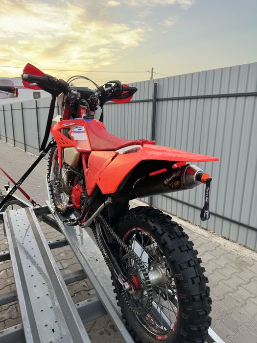 Vand Beta 300 RR 2T