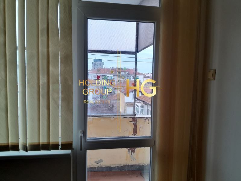 Продава се Четиристаен апартамент в Варна, Център - 110 кв.м за 2435 €/кв.м - Снимка #10