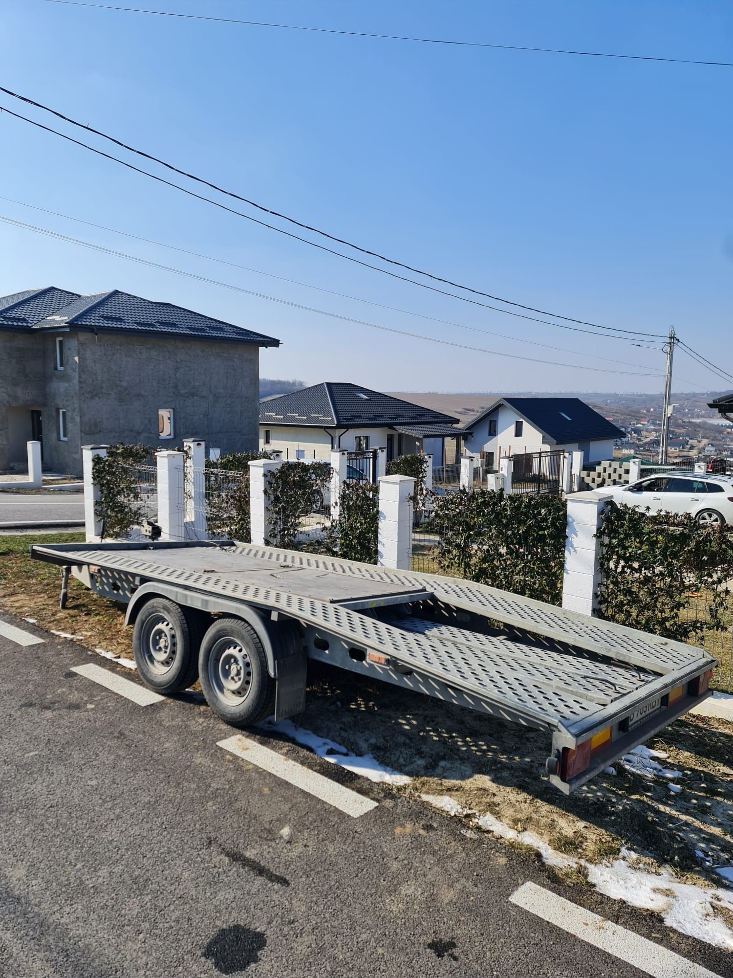 Închirieri platforme autode la 4m la 8.5m/tractări orice tip auto