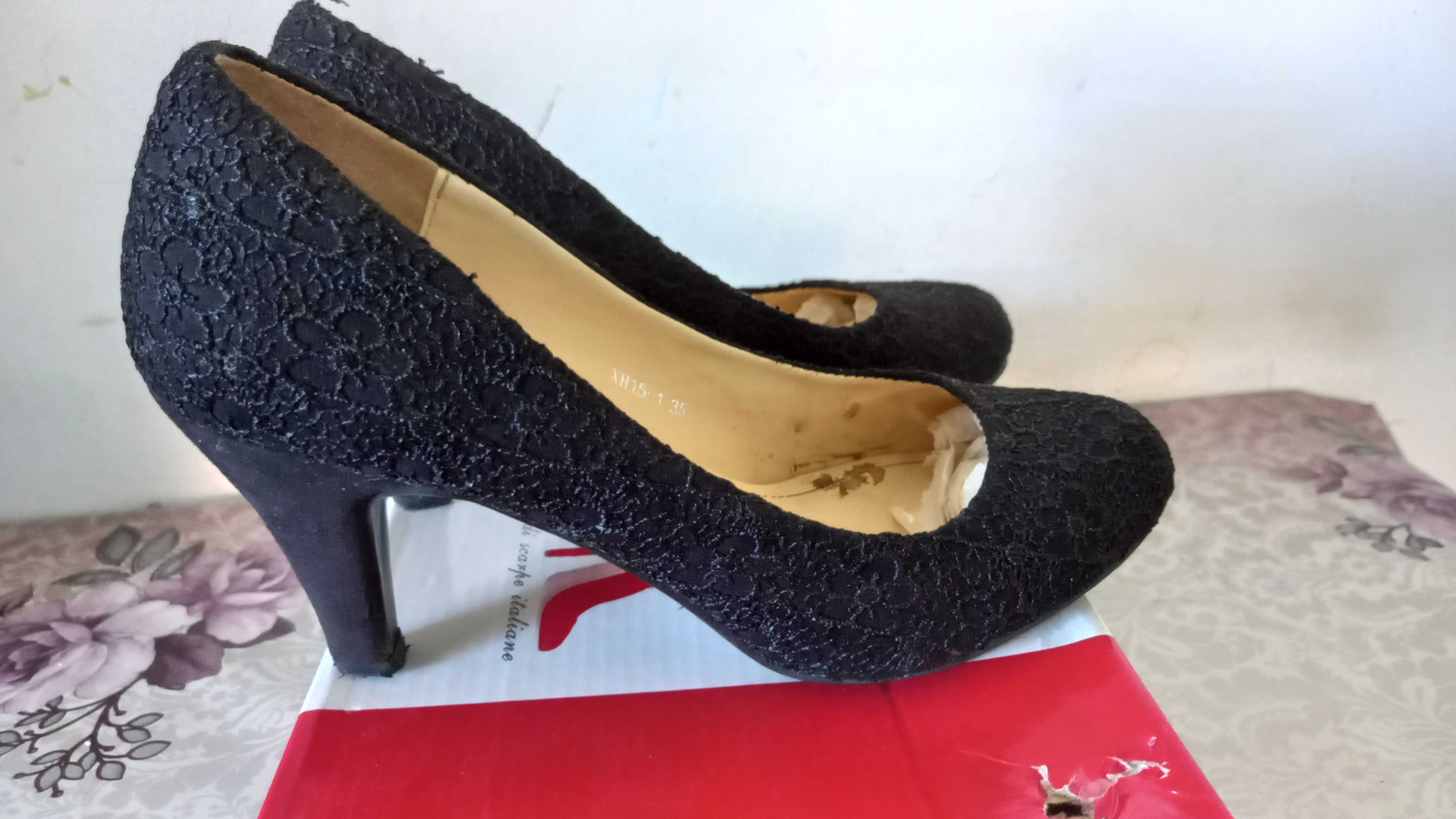 Pantofi dama, marime 35