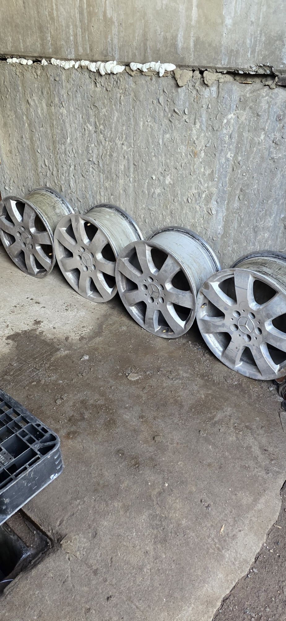 Продам диски 17. Мерседес