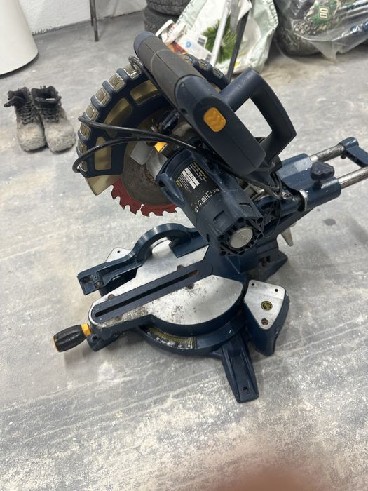 Circular MacAllister