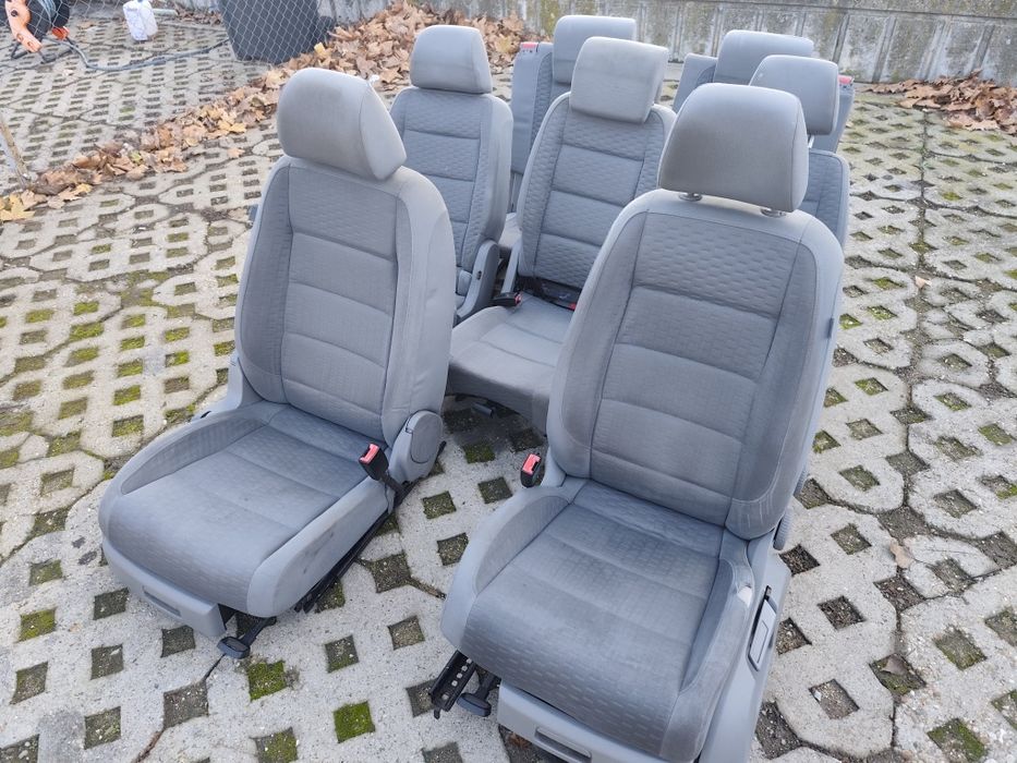 VW Touran 7 местен салон седалки