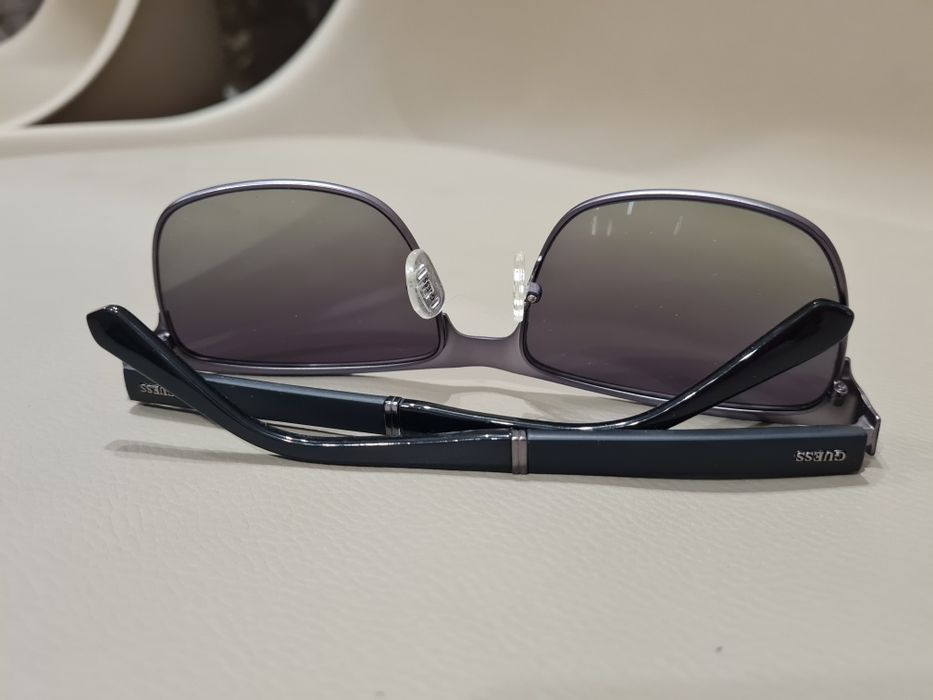 Слънчеви очила Guess