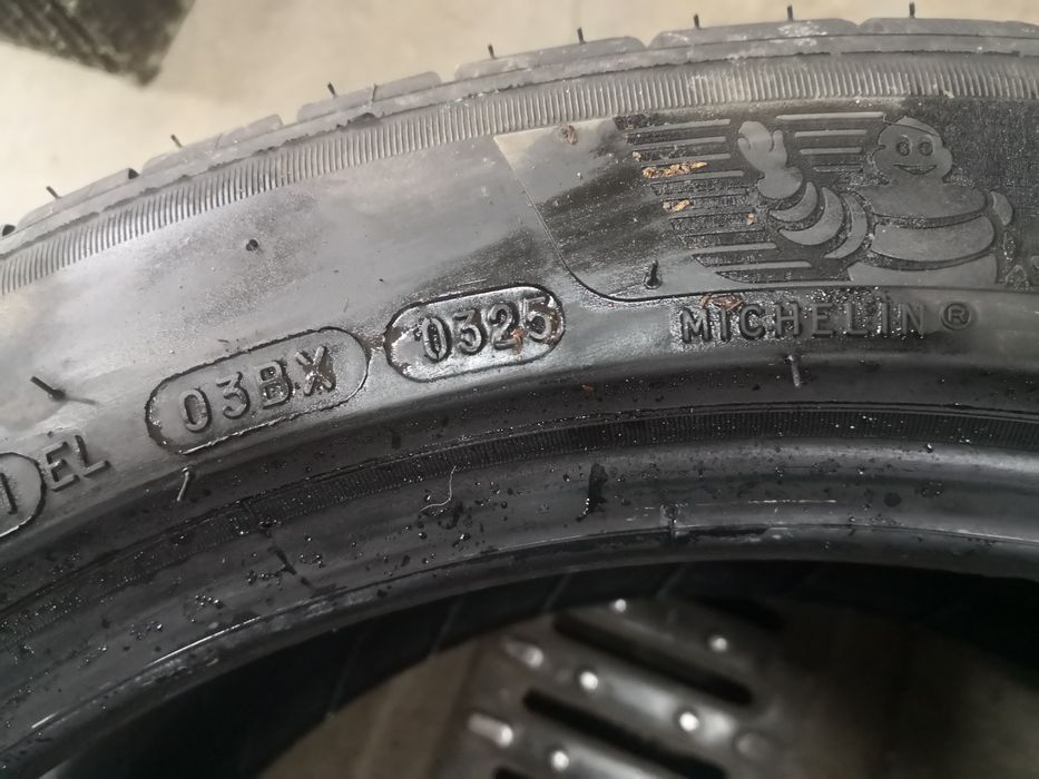 235 45 18 цола гума 1 брой дот 25 Michelin