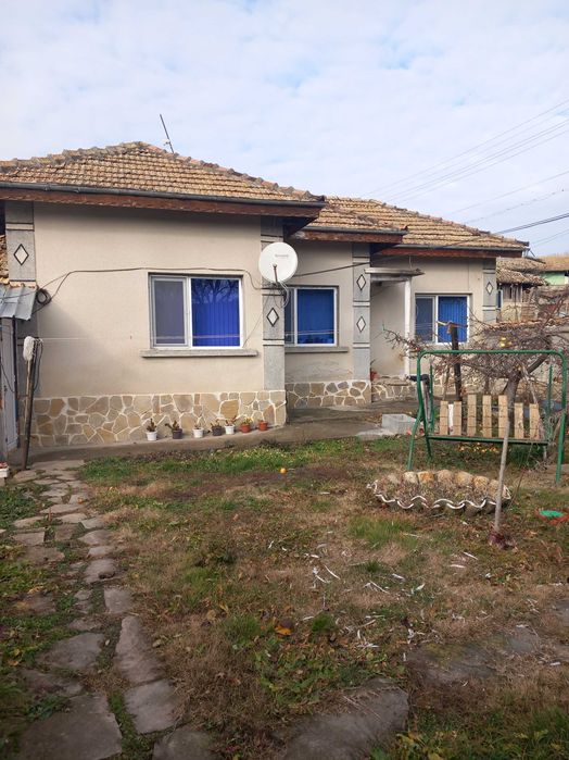 Къщата се намира в село Дриново община Попово област Търговище