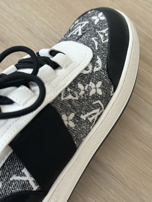 Чисто нови обувки Louis Vuitton