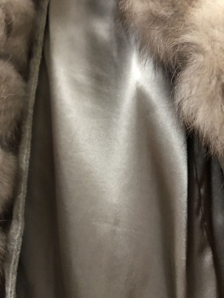 Кашемировое пальто с натуральным мехом.