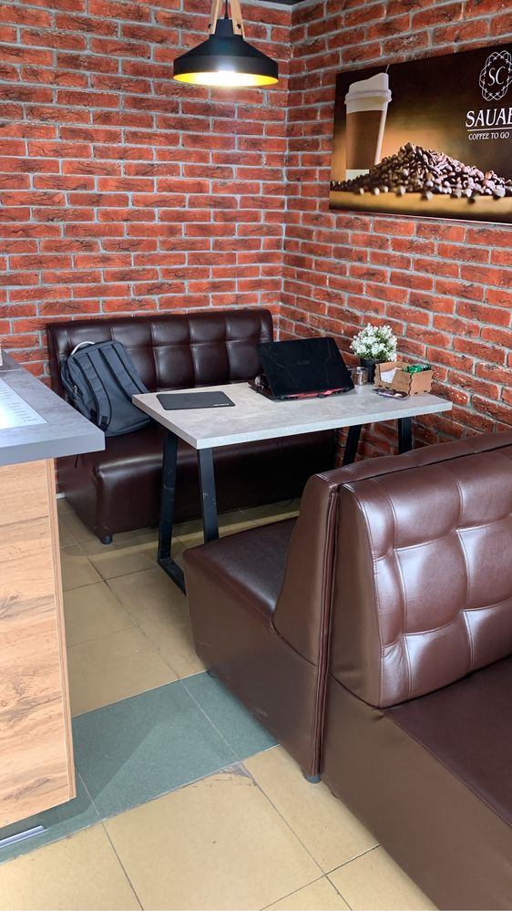 Продам диваны (диванчики) и столы для кафе и дома