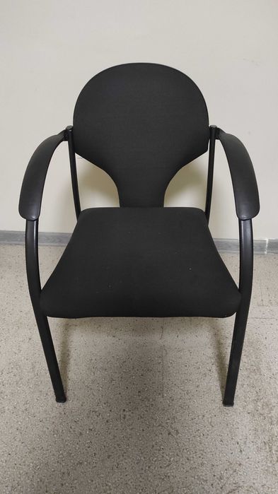 Стулья офисные, со столиком и без