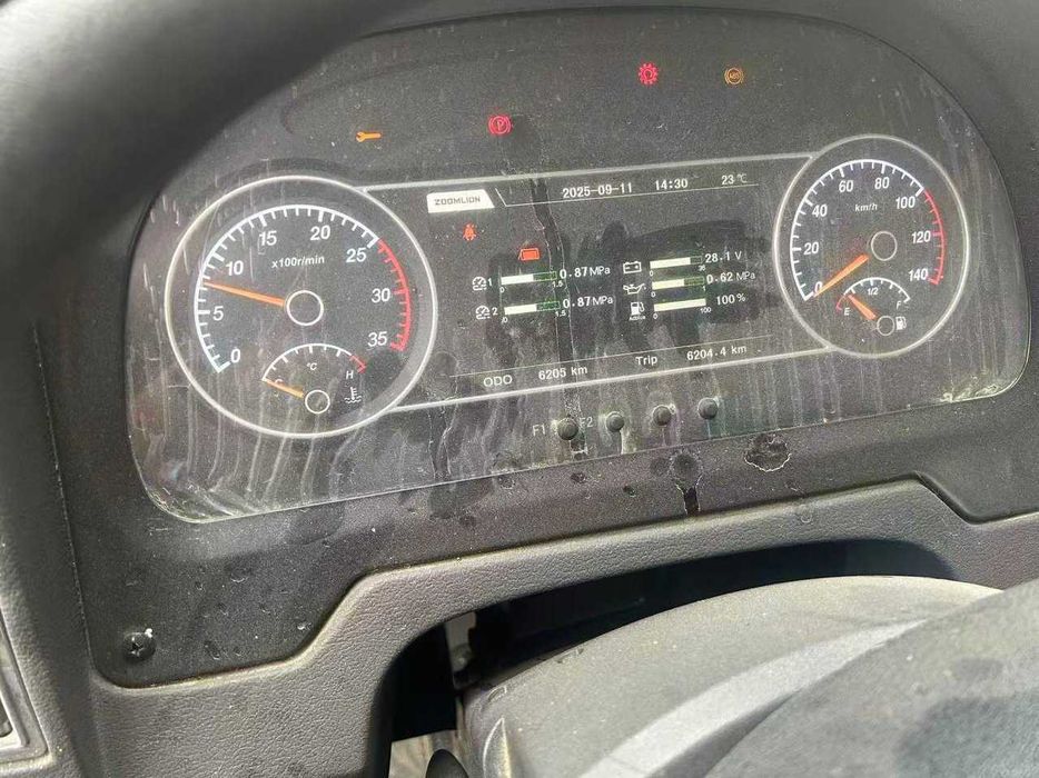 Автокран ZOOMLION 25т