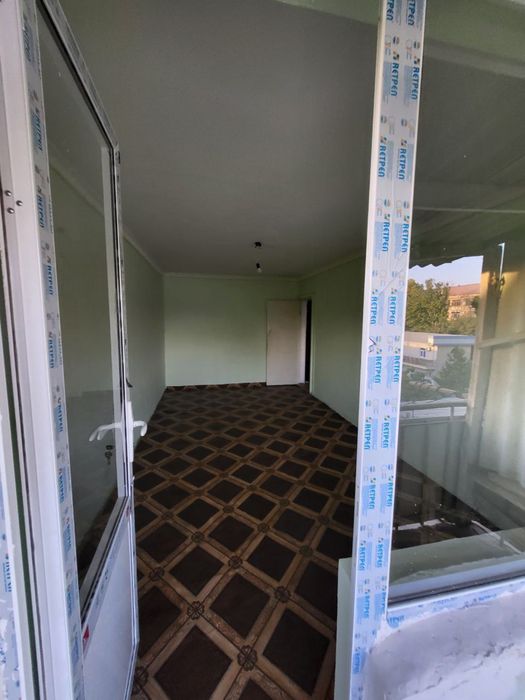 Qarshi shahri, 4-mikrorayon, Cho‘lquvar mahallasi, 18-dom, 15-xonadon.