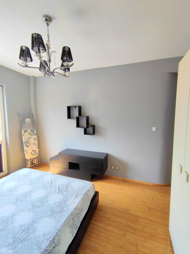 Дава се под наем Тристаен апартамент в София, Център - 65 кв.м за 650 € - Снимка #3