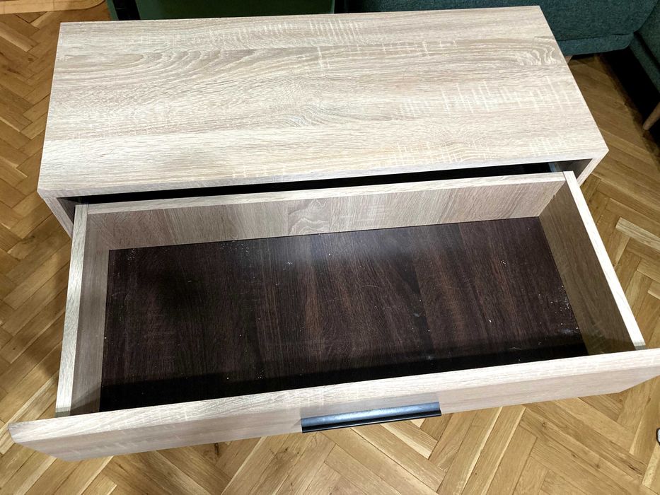 Два шкафа в отлично състояние – 80×75×35 см и 55×195×35 см