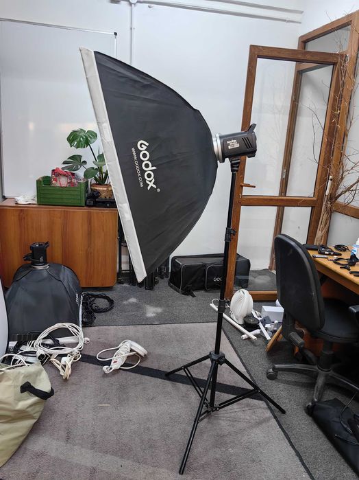 Lumini Studio Godox cu Blit/Panou led pentru poze/Trepied cu cap fluid