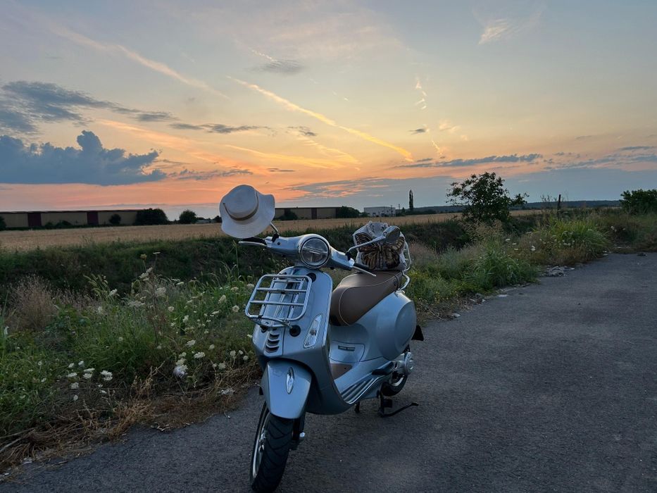 Vespa Primavera Editie Limitata Picnic