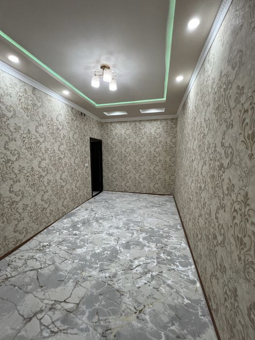 Ал Хоразмий кучада 2/2 хонали квартира Сотилади