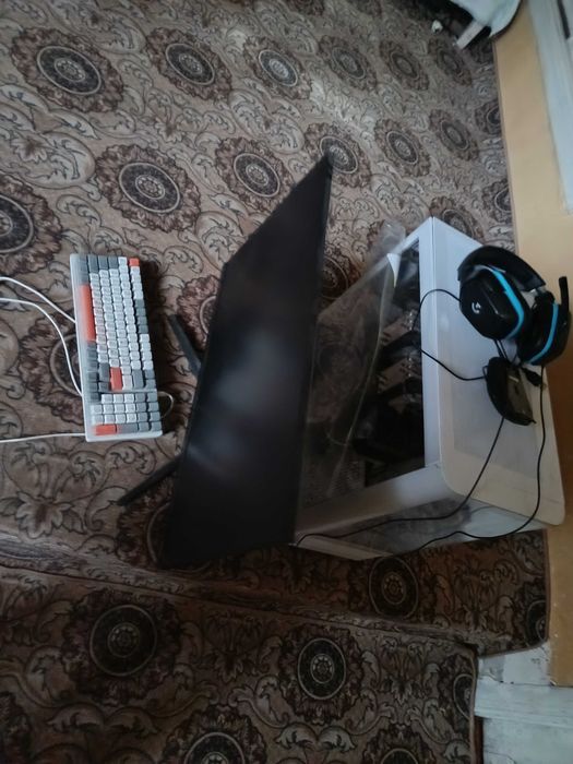 Компьютер сотилади