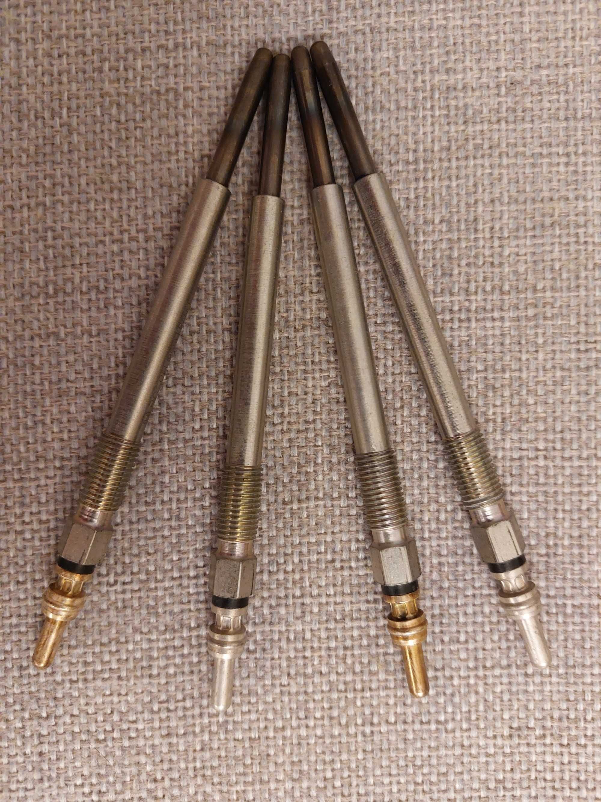 Set 4 bujii noi, nefolosite diesel incandescente Bosch