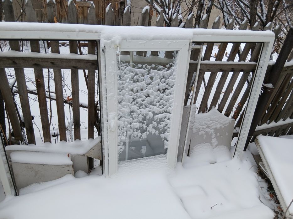 Продам пластиковые окно