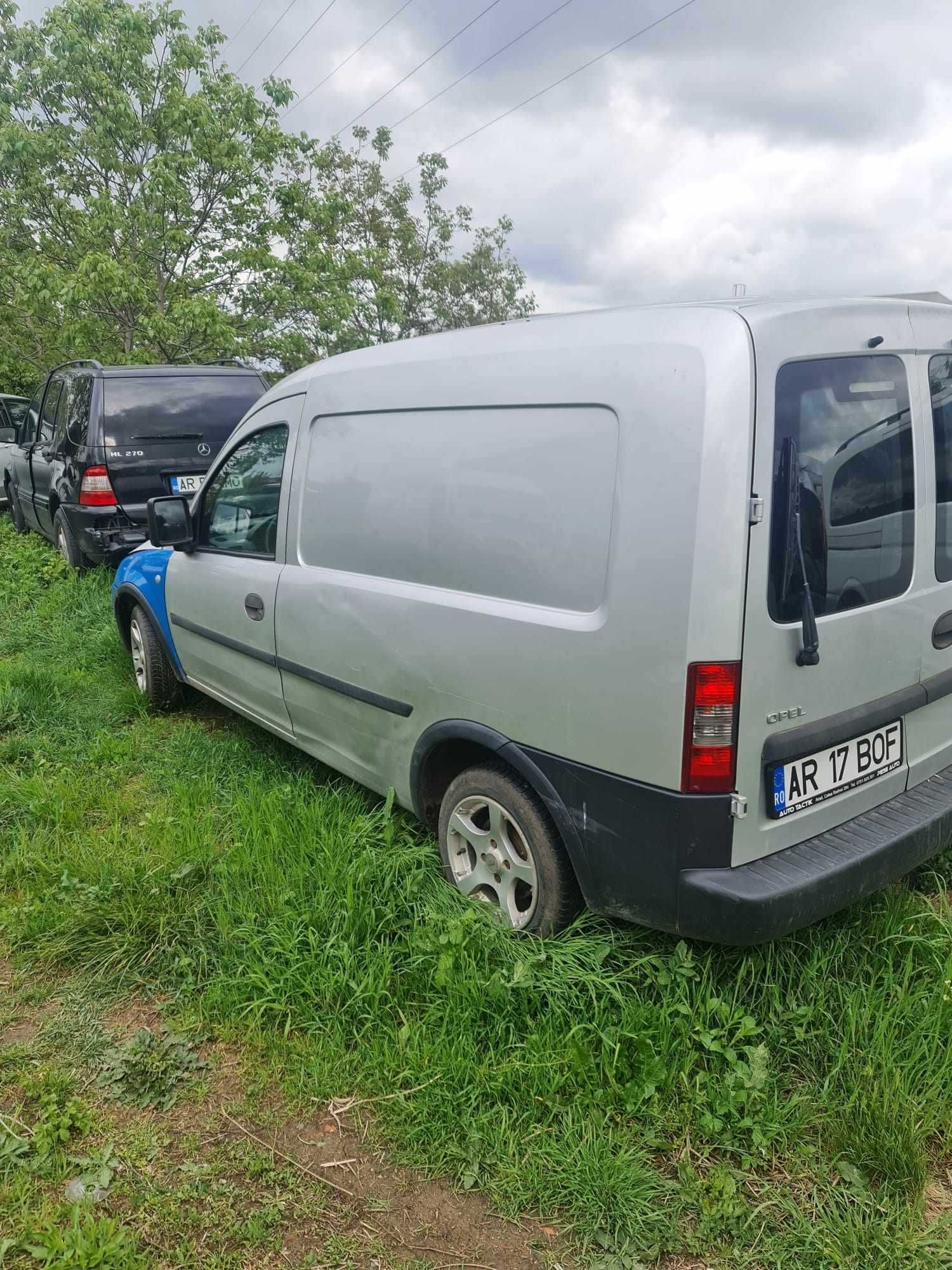 Opel Combo 1.4 Benzina 66 kw 2011