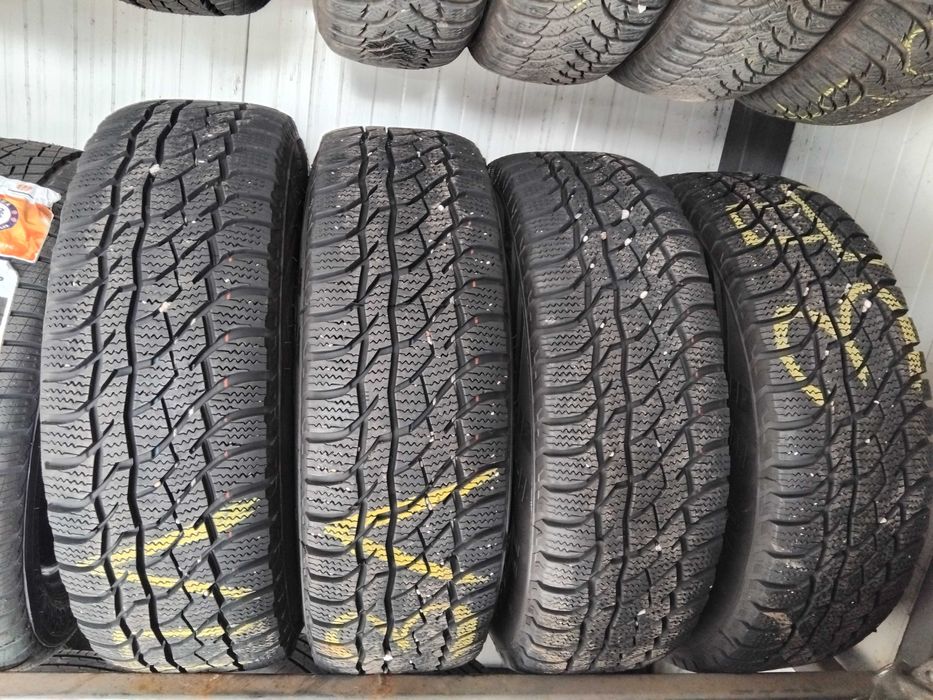 205 70 15 4 броя Виати