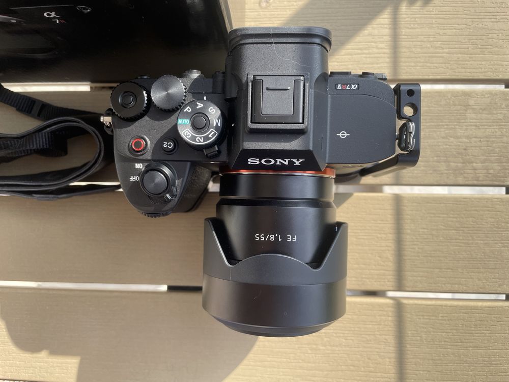 Sony A7R V + L bracket отличен