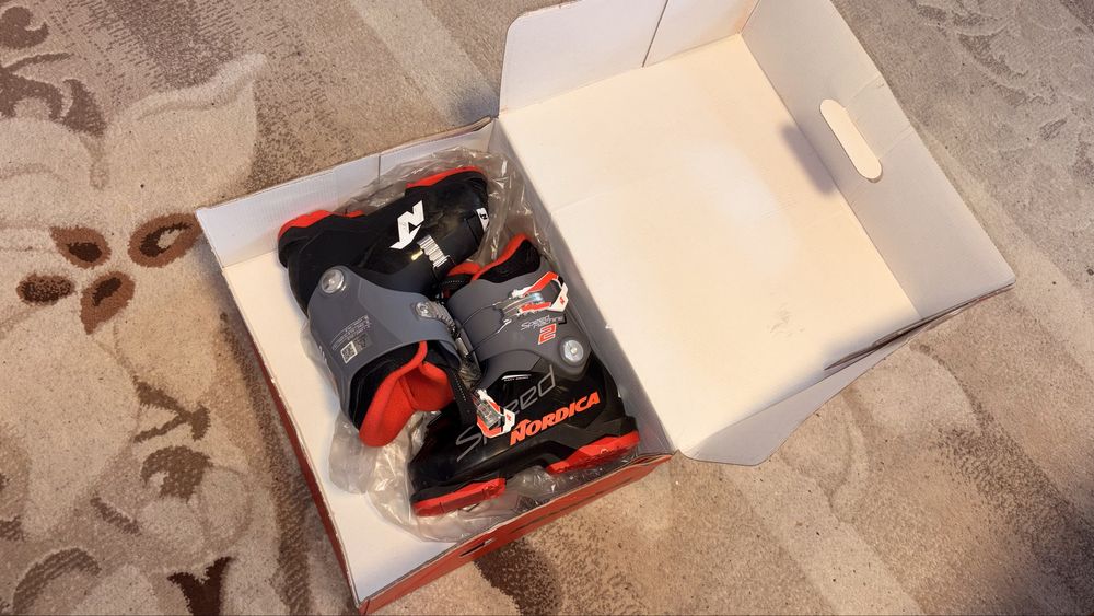 Clapari Copii Nordica 18.5