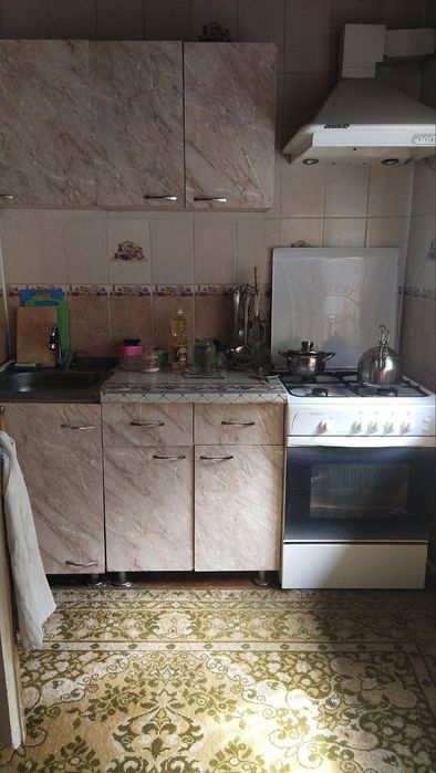 Продается 4 комнатная квартира