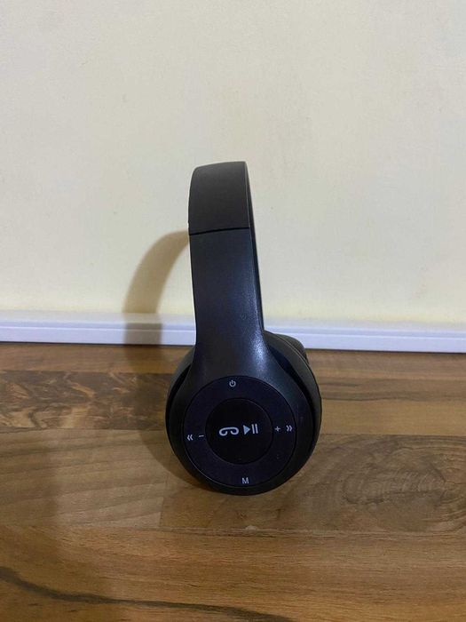 Безжични слушалки BTH-240 – удобство и стил