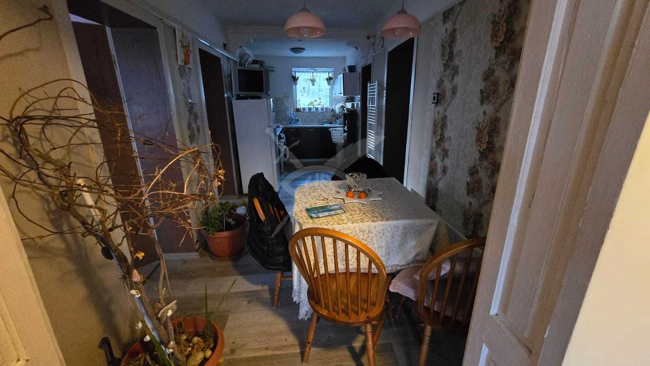 Продава се Етаж от къща в Обзор - 100 кв.м за 850 €/кв.м - Снимка #1