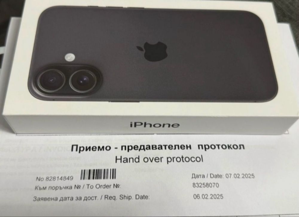 *** ЗАПЕЧАТАН 128GB iPhone 16 Vivacom Гаранция до 2027г. Black / Черен