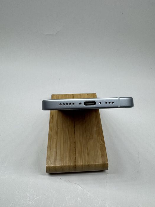 Apple iPhone 15 128Gb Blue 100% battery