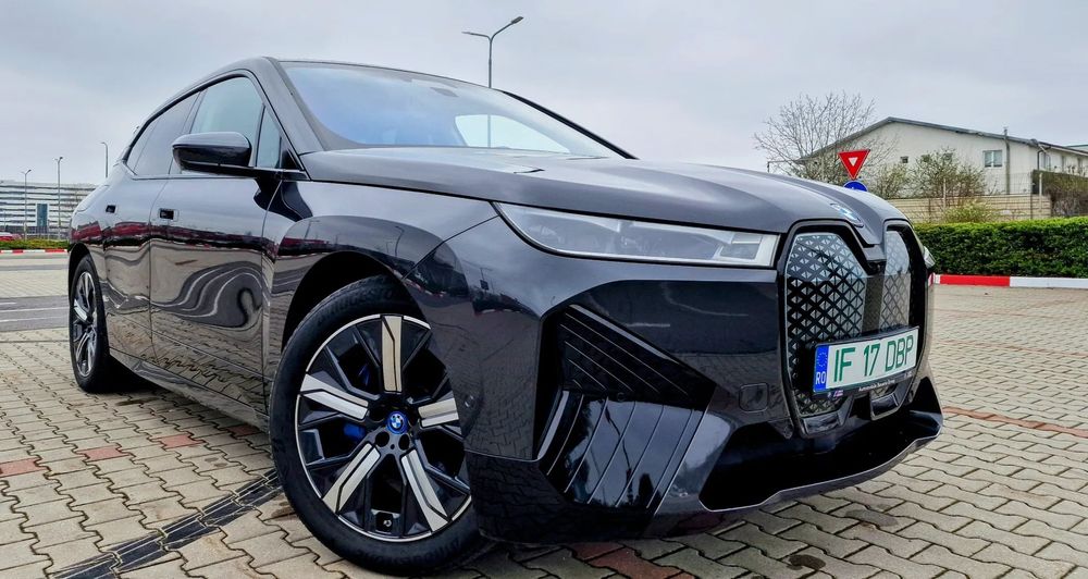 BMW iX xDrive50 / primul proprietar / stare perfecta
