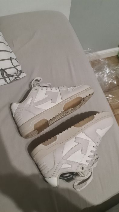 Adidași off white