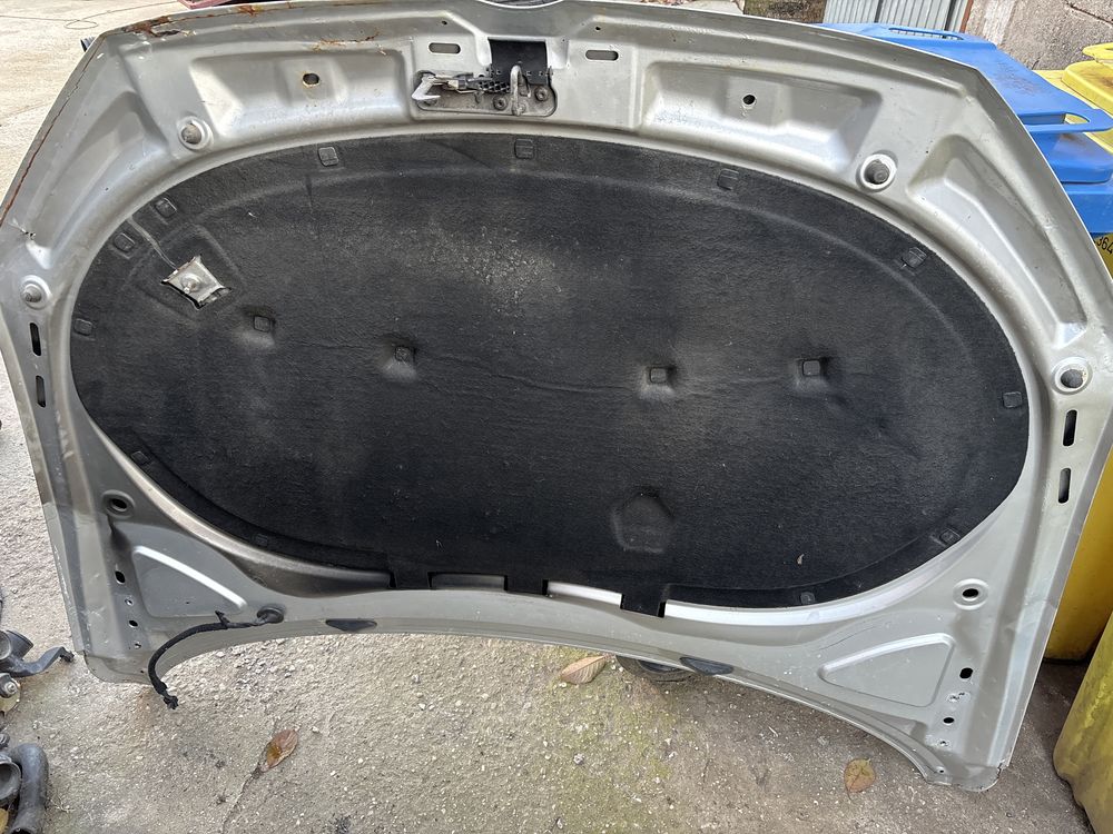 Antifonaj capota vw passat b7