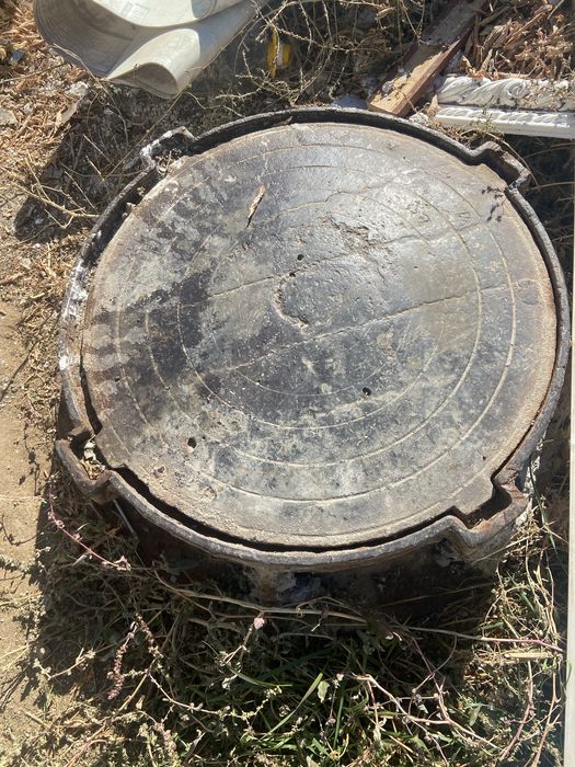 канализационный люк