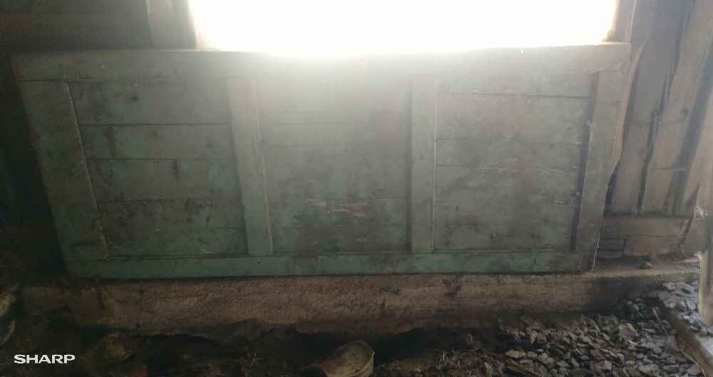 продам  новую советскую дверь и 3 бу