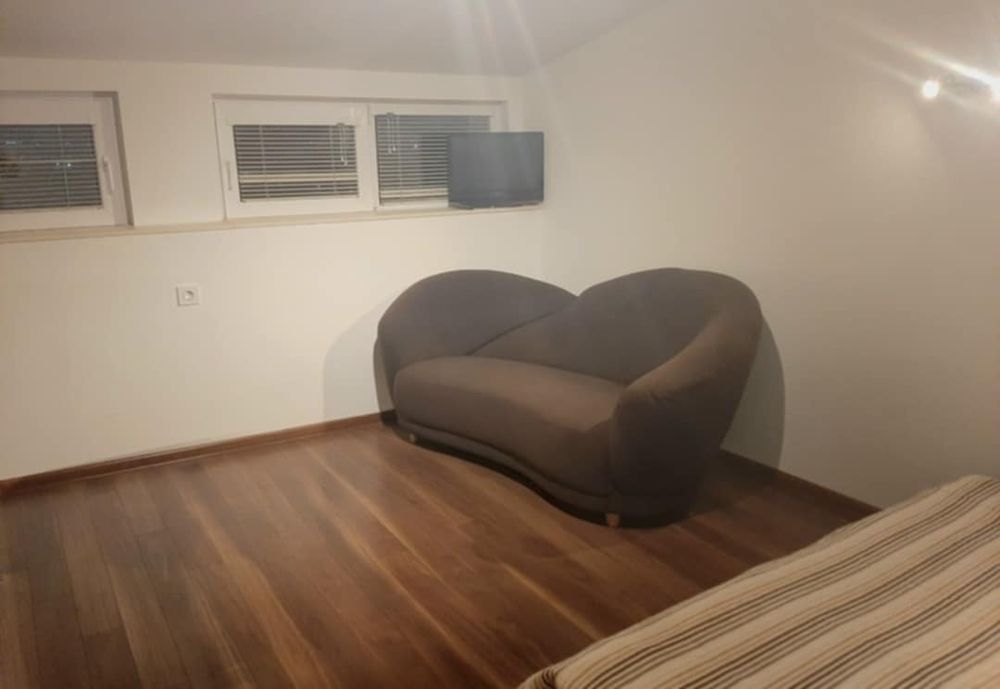 Дава се под наем Едностаен апартамент в София, Редута - 34 кв.м за 306 € - Снимка #2