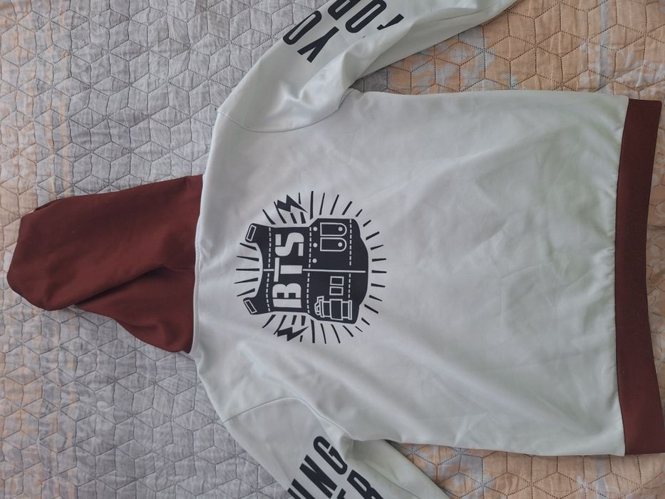 Суичър  на   BTS