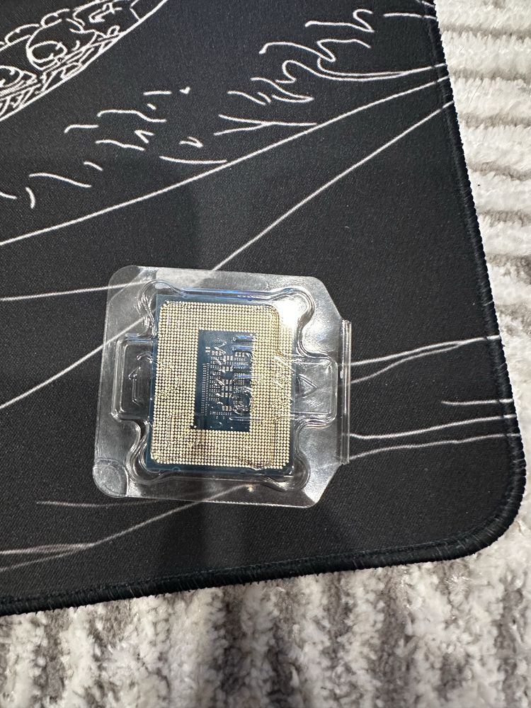 Продам процессор Intel Core i3-12100F. В новом состоянии.