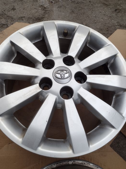Перфектни 16-5х114.3 ЕТ45 6.5j Toyota Corolla