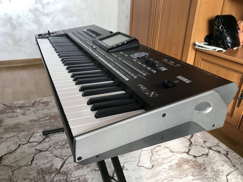 Продавам KORG PA3x