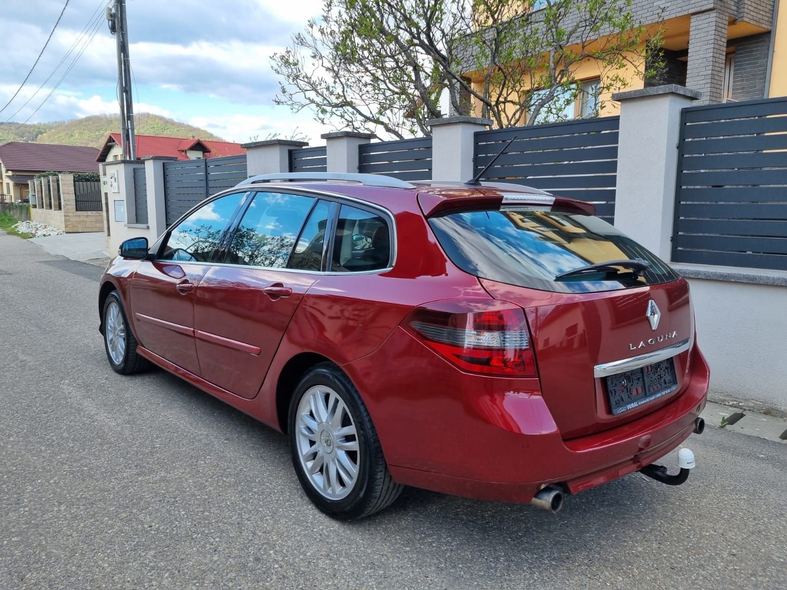 Vând Renault Laguna III Facelift Motor 2.0dci an2011 E5 cutie automată