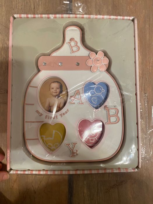 Vand două rame foto bebeluși-copii