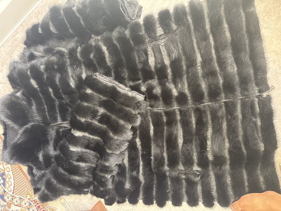 Одежда бу, өз ұсынған бағаңызға беріп жіберемін, барлығы таза