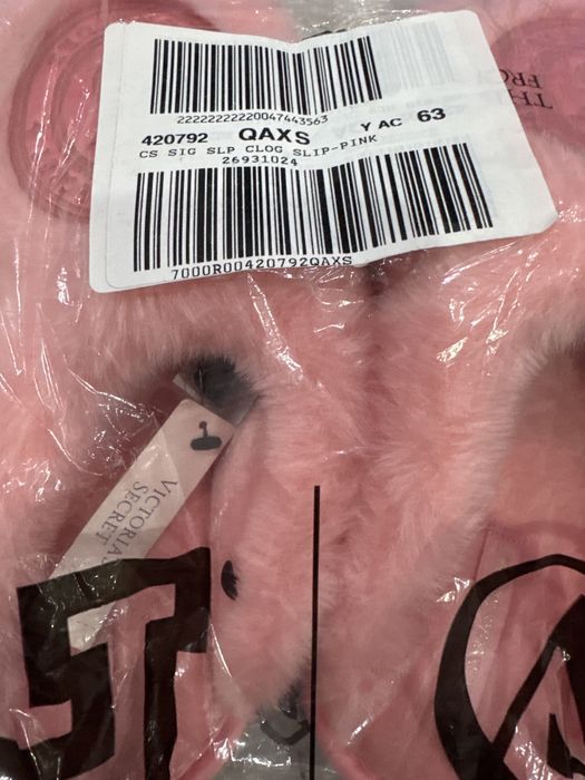 Papuci Victoria’s Secret noi cu eticheta