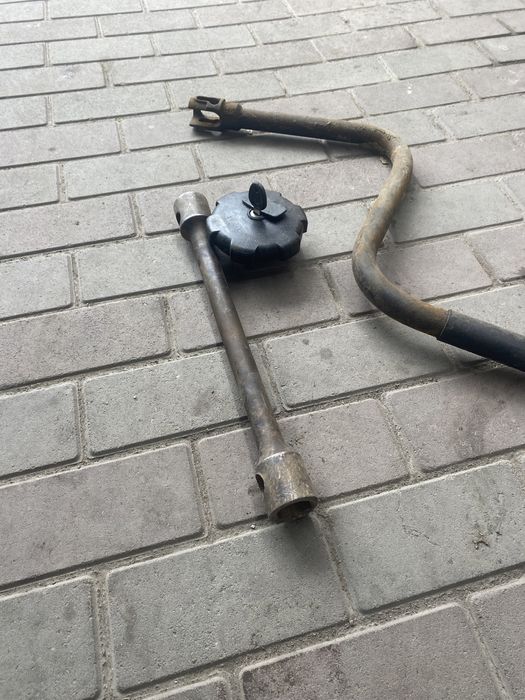 Запчасти на прицеп б/у и автомобиль все что на фото